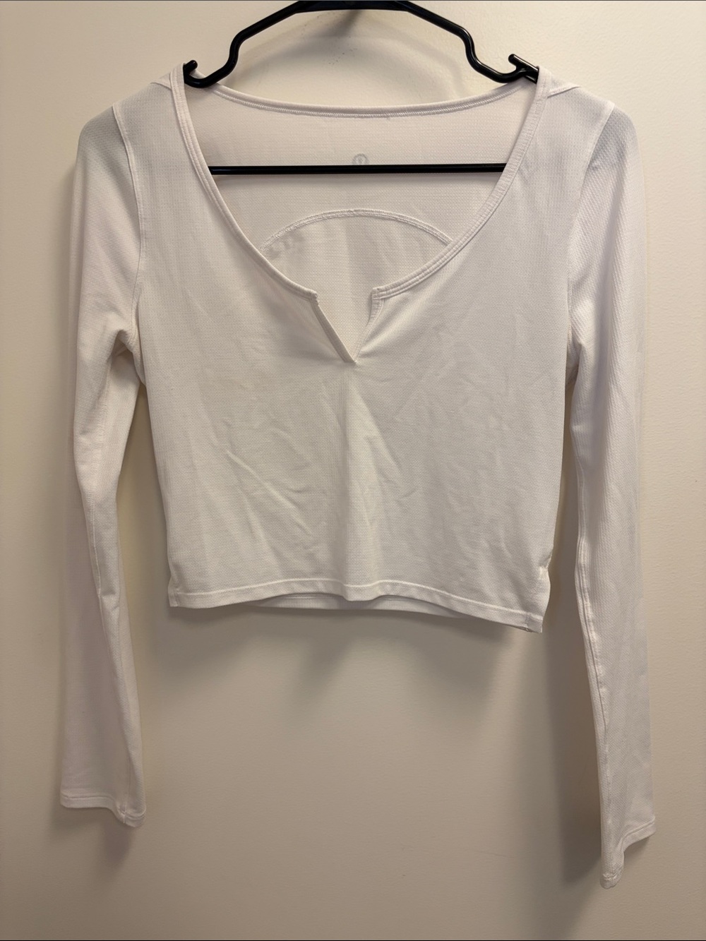 lululemon athletica White Long-Sleeve Scoop Crop Top